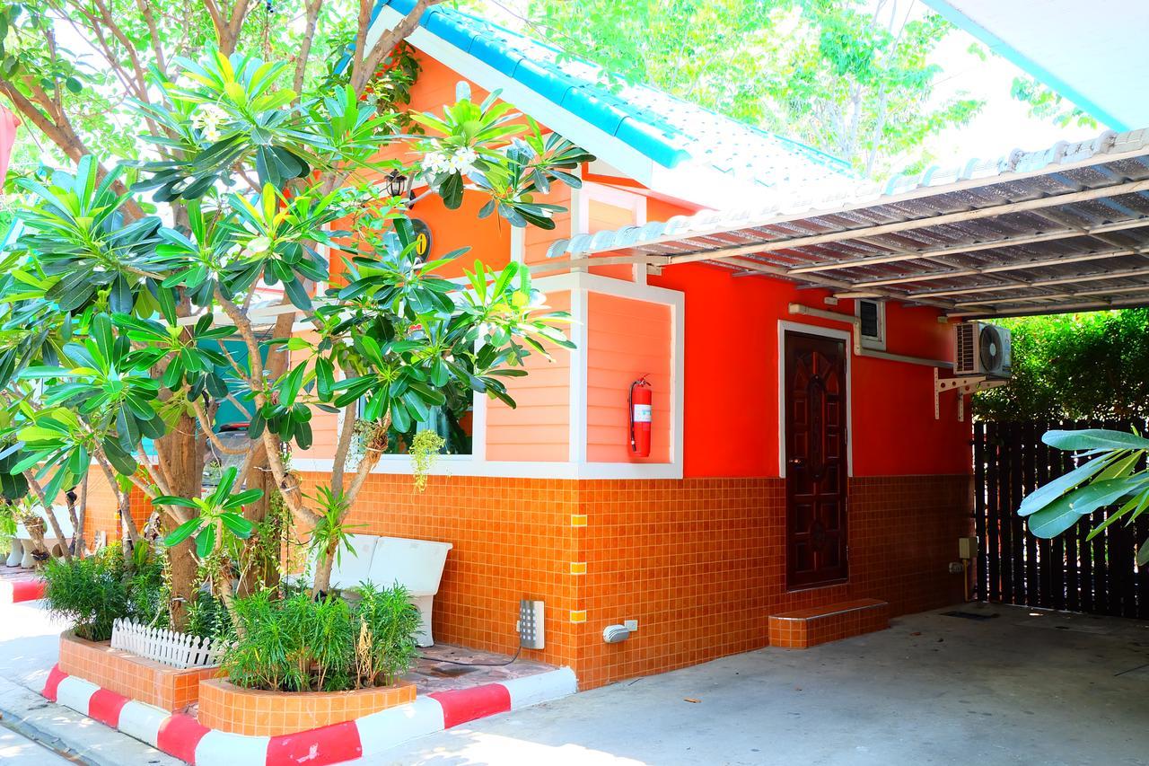 Rak Kun Resort 2 Nakhon Sawan Eksteriør billede