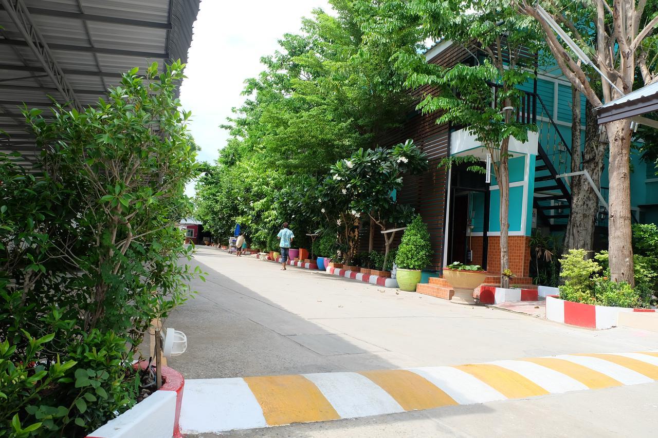 Rak Kun Resort 2 Nakhon Sawan Eksteriør billede