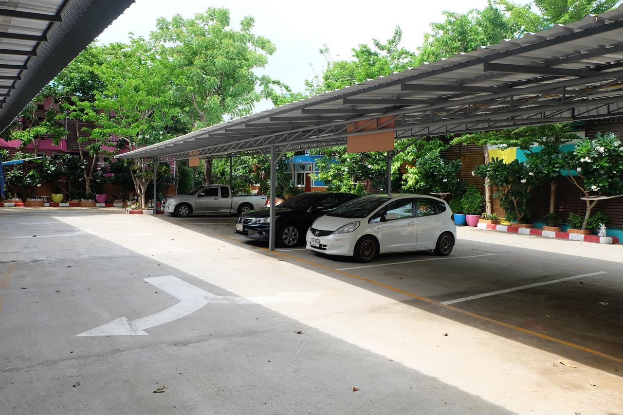 Rak Kun Resort 2 Nakhon Sawan Eksteriør billede
