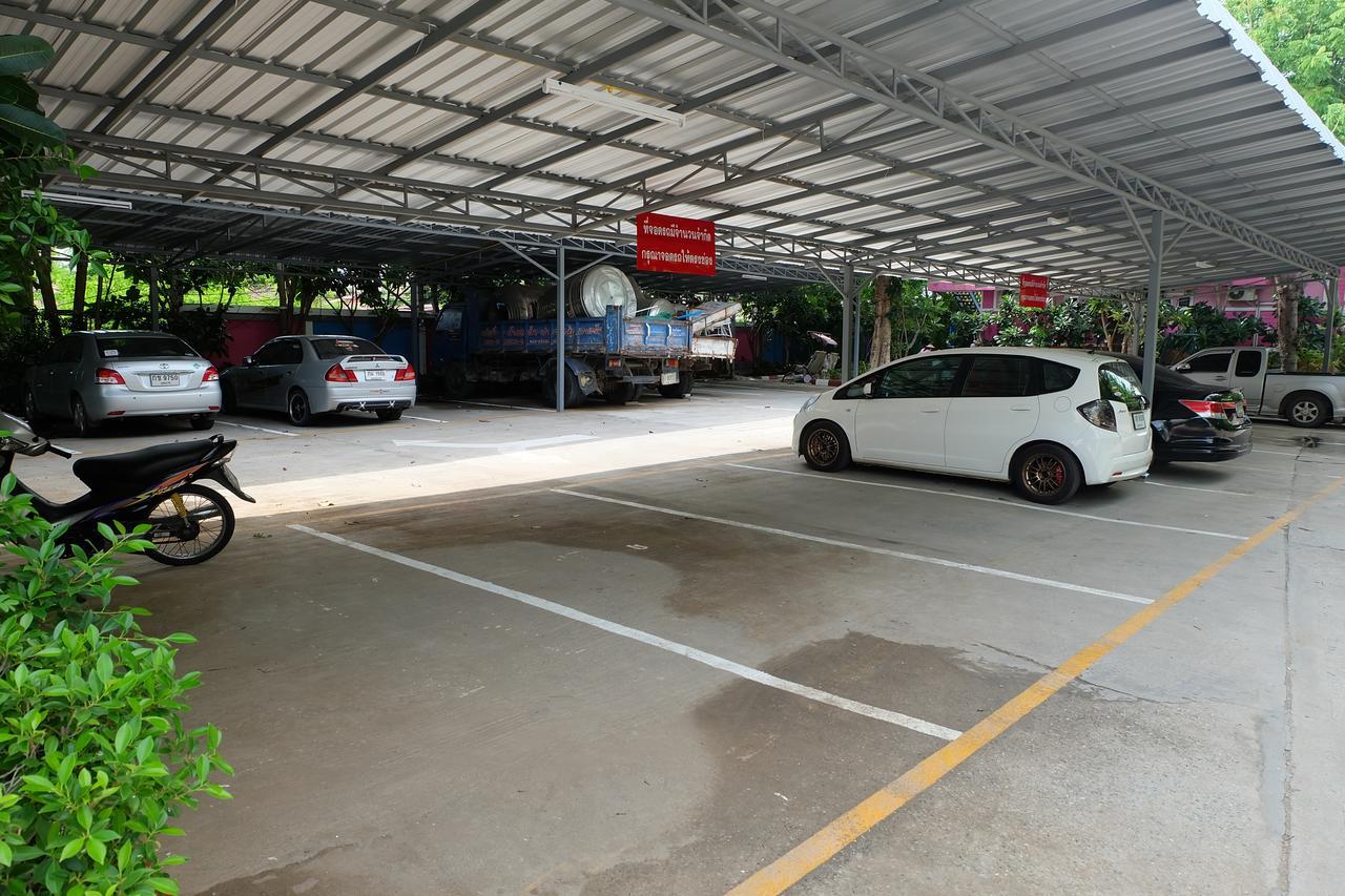 Rak Kun Resort 2 Nakhon Sawan Eksteriør billede