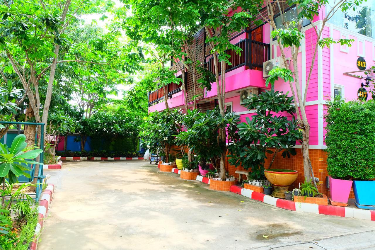 Rak Kun Resort 2 Nakhon Sawan Eksteriør billede