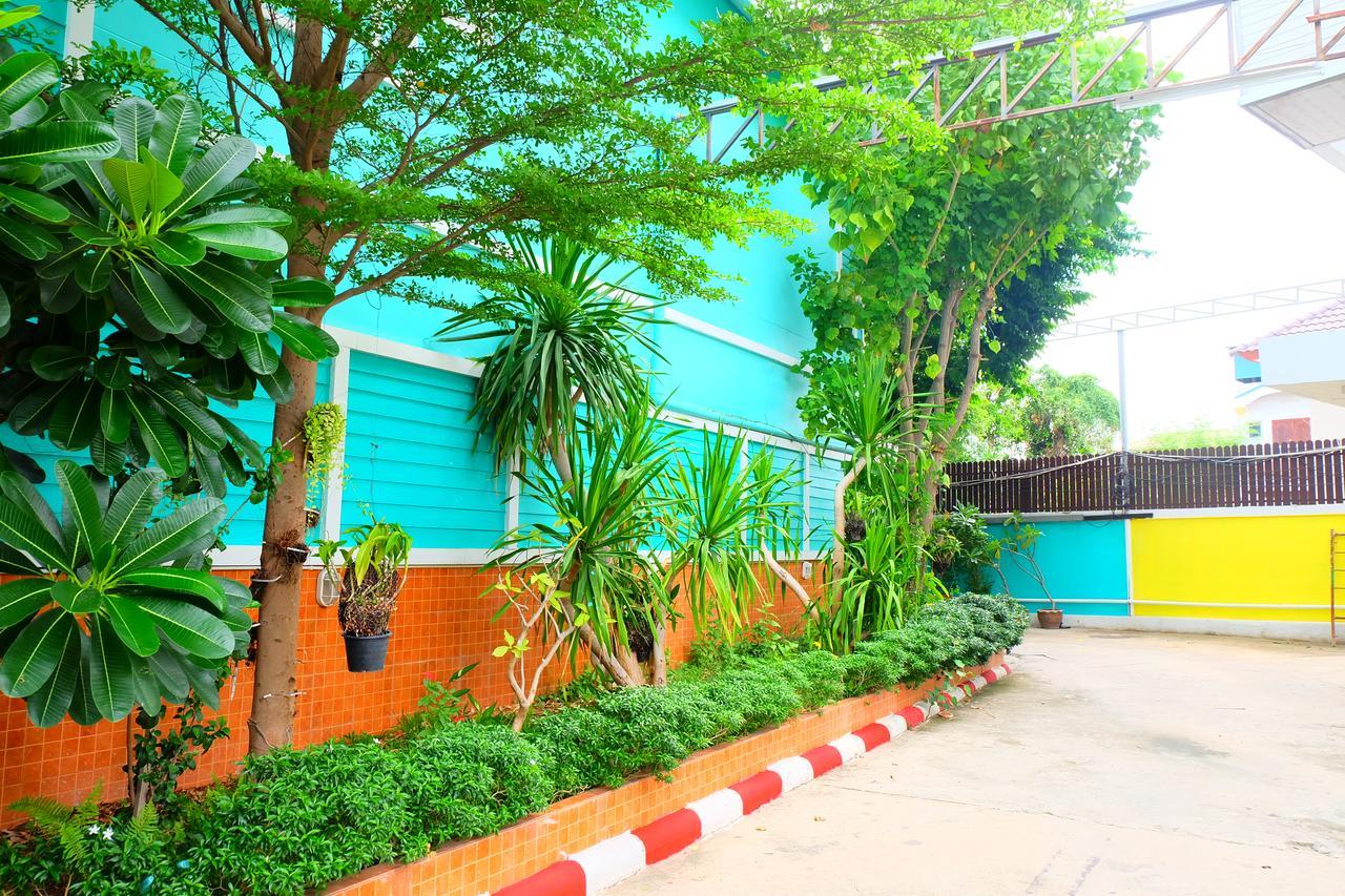 Rak Kun Resort 2 Nakhon Sawan Eksteriør billede
