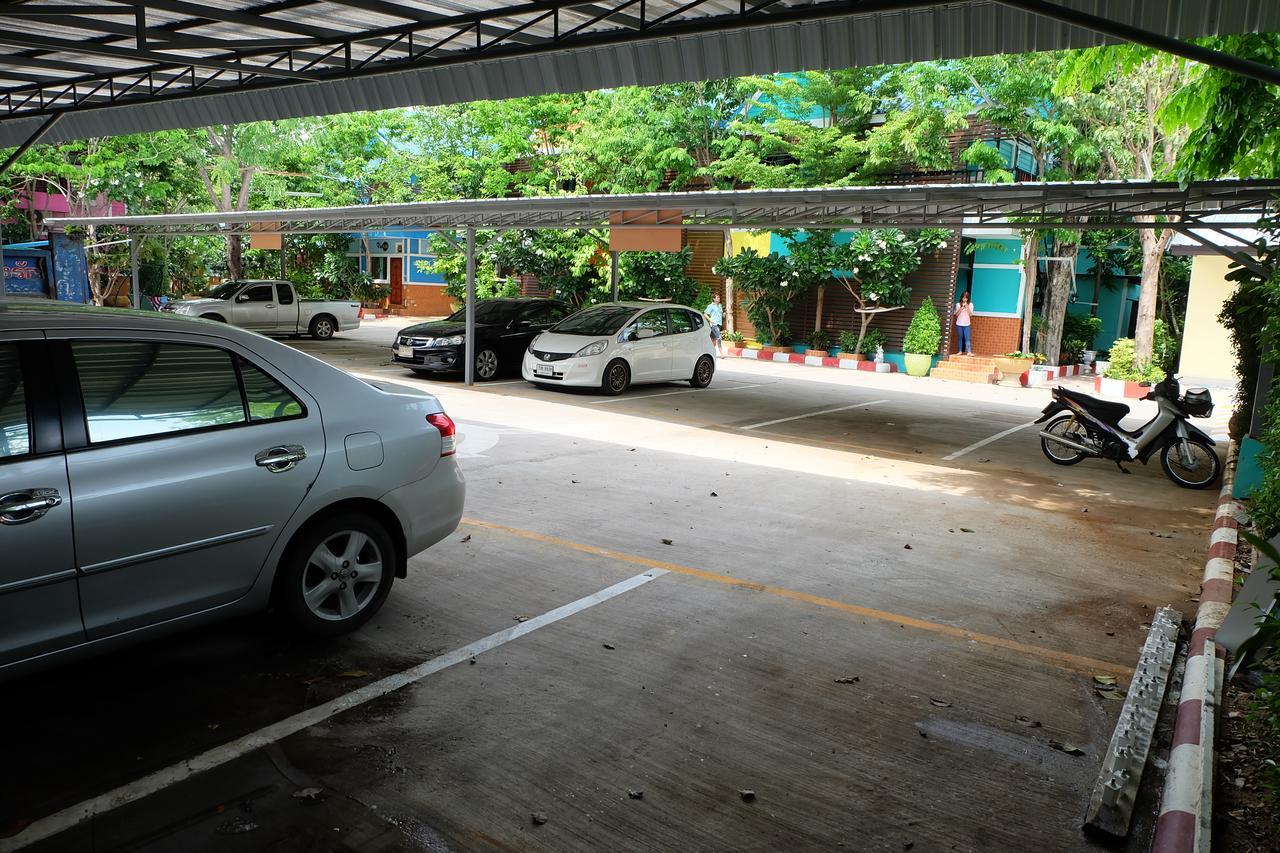 Rak Kun Resort 2 Nakhon Sawan Eksteriør billede