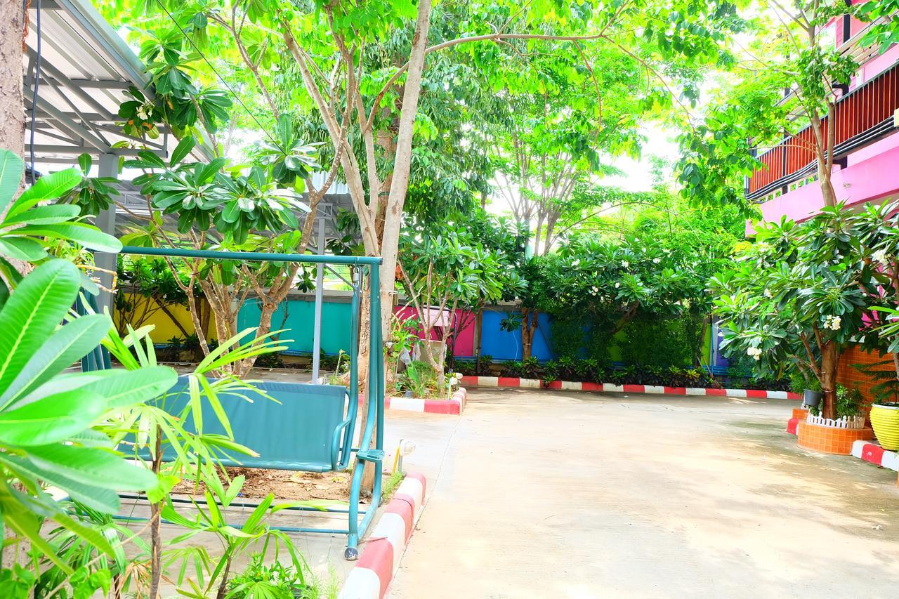 Rak Kun Resort 2 Nakhon Sawan Eksteriør billede