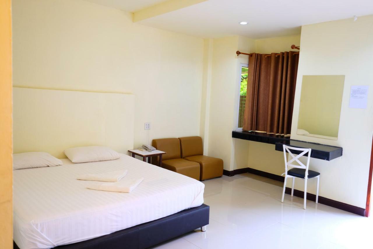 Rak Kun Resort 2 Nakhon Sawan Eksteriør billede